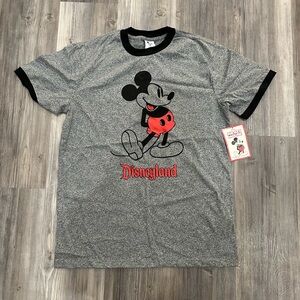 Mickey Mouse Disneyland Tshirt NWT Size M